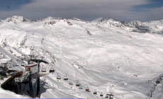 VAL SENALES - Si scia con 60 cm di neve fresca!