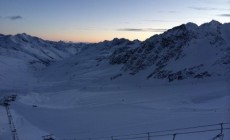 VAL SENALES - Apre il ghiacciaio per gli allenamenti degli sci club 