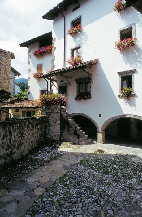 Una ricettività intelligente: l'albergo diffuso Una ricettività intelligente: l'albergo diffuso