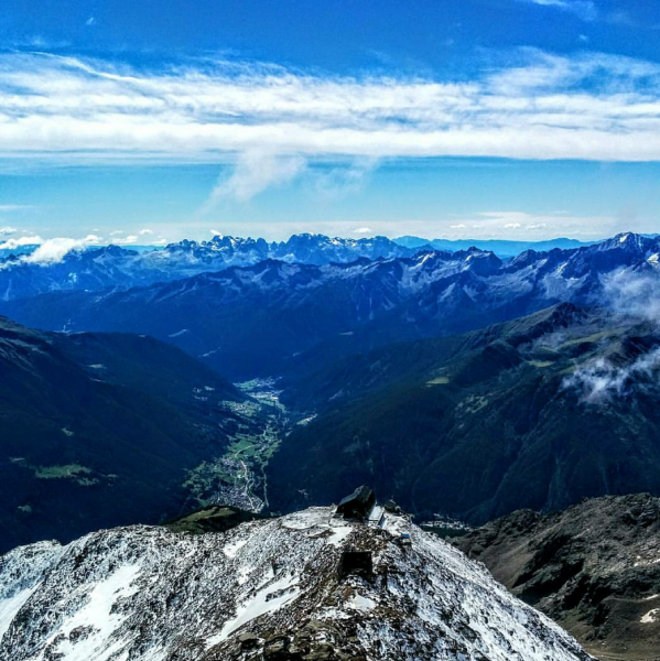 Rifugio mantova al vioz da monte vioz 3645 mt