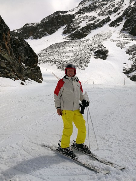 Val Senales Lun.30-4-18 Gianfranco soddisfatto.jpg (2.73 MiB) Visto 32914 volte Gianfranco Tavazzani soddisfatto