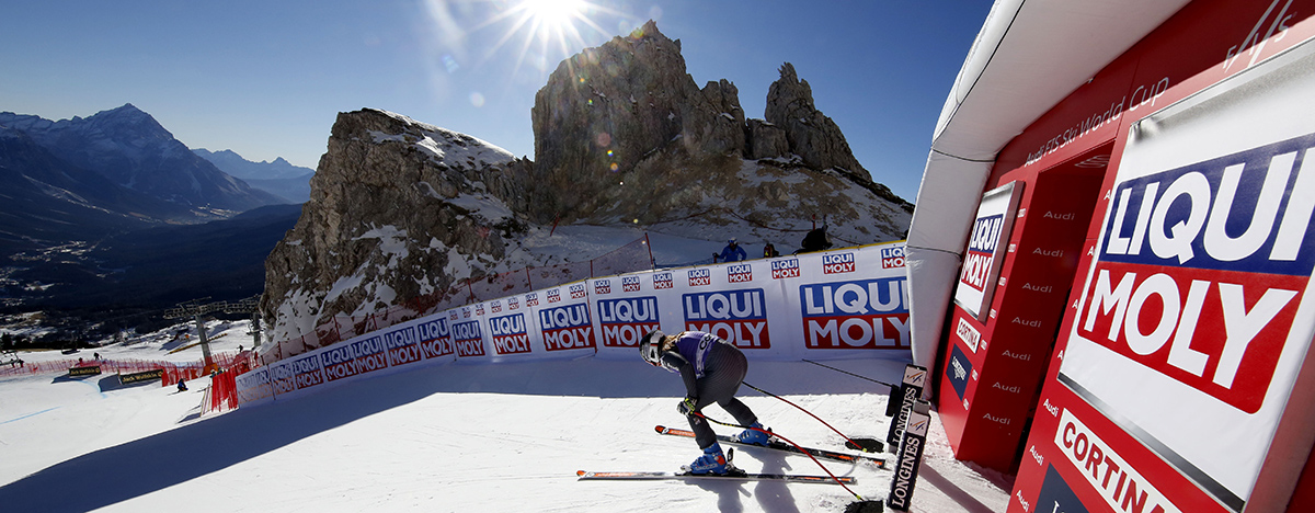 NEVE - A Cortina crolla tetto di una scuola