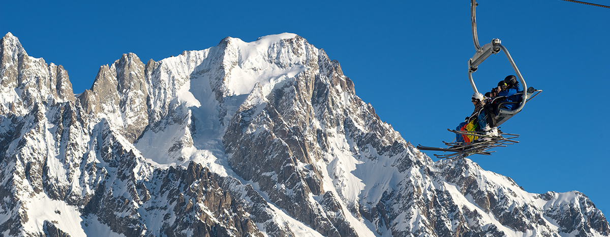 MONTE BIANCO - Salvo dopo notte a 3400 m di fianco a compagno morto