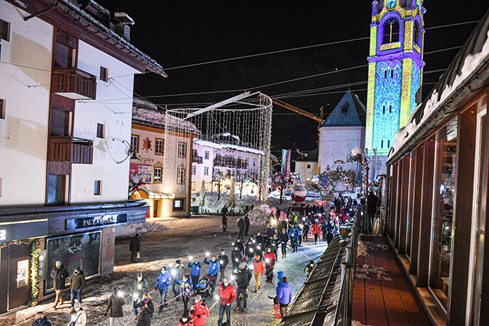 cortina manifestazione per noi la montagna è vita