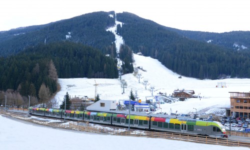 andare a sciare in treno in alta pusteria