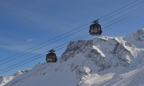 sciare a hintertux a novembre sciare a hintertux a novembre