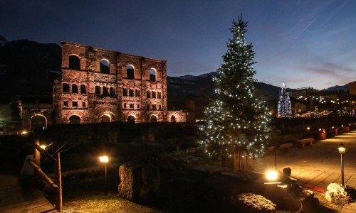 Il mercatino di Aosta Il mercatino di Aosta