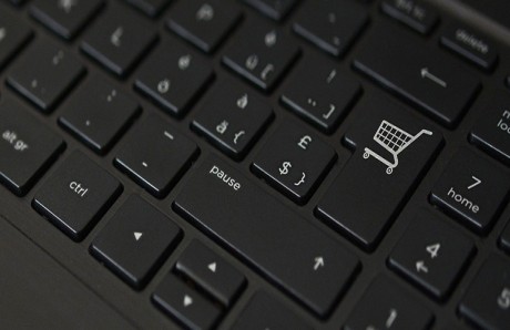 Come comprare lo Skipass online: veloce, anti coda e anti Covid