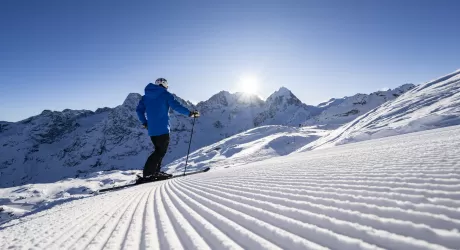ST. MORITZ - Il 22 novembre inizia la stagione sciistica al Corvatsch