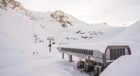 SCI e COVID - In Francia obbligo di mascherina in coda agli impianti