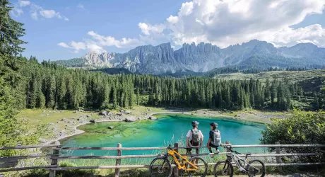 RODA: in muntain bike lungo gli storici intinerari sciistici delle Dolomiti 