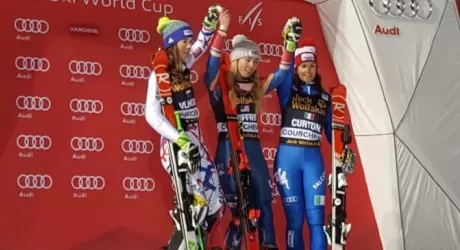 COURCHEVEL - Irene Curtoni terza nello slalom parallelo!
