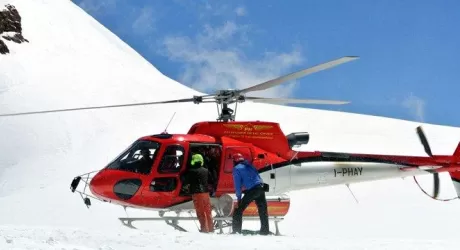 LA THUILE - Maestro di sci rimane impigliato in un elicottero, fatale un volo di 400 metri