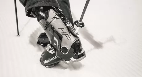 NORDICA - Ecco HF lo scarpone che si chiude senza mani
