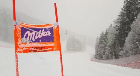 METEO - Ancora neve, a Garmisch gare annullate