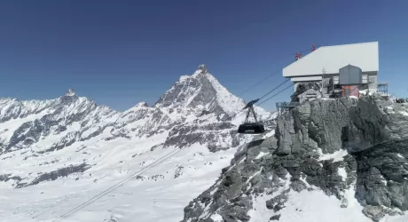 CERVINIA - Stagione al via il 16 ottobre, obbligo green pass e skipass solo online