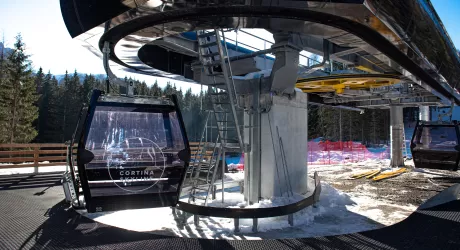 CORTINA - Skyline, la cabinovia che collega Tofana e 5 Torri, foto gallery