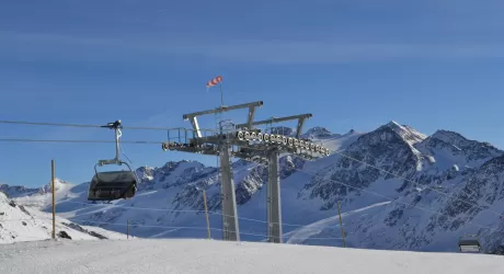 Val Senales, sci sino al 10 maggio sul ghiacciaio