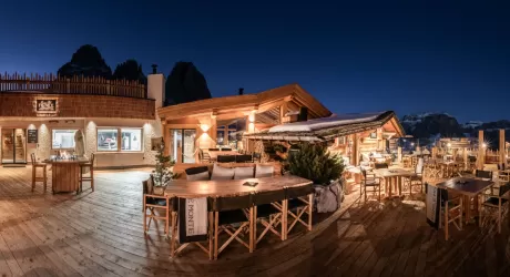 Erano rifugi per alpinisti, oggi li chiamano "mountain club", una guida ai migliori locali