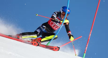 ARE - Shiffrin torna e si prende lo slalom
