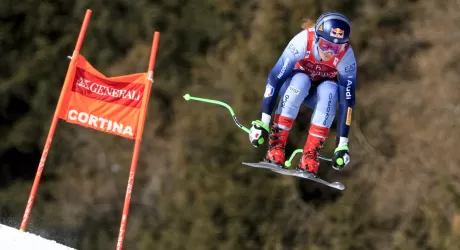 CORTINA - Venier vince la prima discesa, Goggia terza