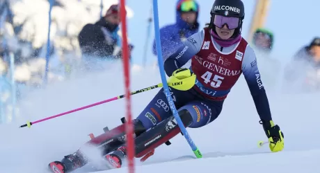 SAALBACH - Shiffrin vince l’ultimo slalom, Peterlini nona