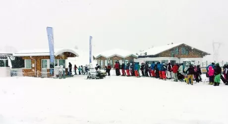 PASSO SAN PELLEGRINO - E' TORNATA LA NEVE E DOMENICA C'È LA SCIAPINISTICA "PIZOLADA"
