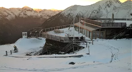 FOPPOLO - Prima neve e cannoni posizionati, si apre all'Immacolata