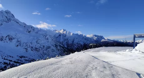 PONTEDILEGNO TONALE - Sabato 30 riapre il Presena, Al Passo 14 piste aperte, compresa la Paradiso