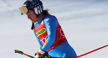 Infortunio Sofia Goggia: presunta distorsione al ginocchio