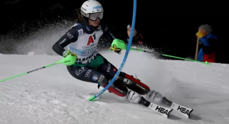 FLACHAU - Vlhova trionfa in slalom, poi Shiffrin e Duerr, Rossetti 21 esima