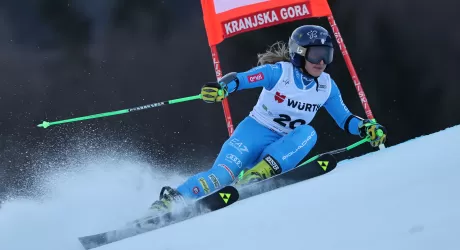 Rast vince il gigante di Kranjska Gora, Della Mea ottava, Goggia super recupero