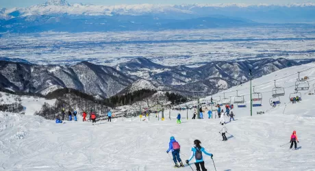 PRATO NEVOSO - Tutto aperto dal 3 dicembre e torna anche lo sci notturno