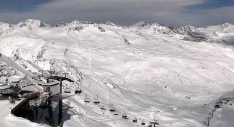 VAL SENALES - Si scia con 60 cm di neve fresca!