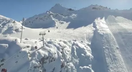 ADAMELLO SKI - Il video della nuova cabinovia Paradiso Presena