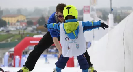SKIPASS 2014 - Il paradiso dei bimbi con le lezioni di sci e snowboard 