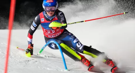 FLACHAU - Vince Shiffrin, Colturi strepitosa, Peterlini 13 esima