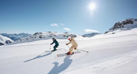STUBAI - Una delle ski area migliori per le sciate di fine stagione, fino al 21 maggio