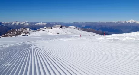 STELVIO - Brignone, Goggia e Bassino tornano sul ghiacciaio 