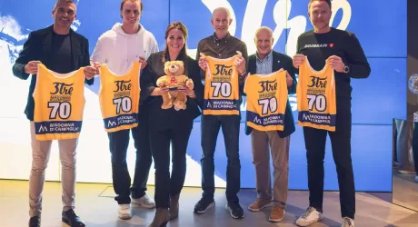 Ingemar Stenmark "battezza" la partenza del 3Tre on Tour