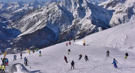 VIALATTEA - La stagione sciistica 2023/2024 inizia il 7 dicembre