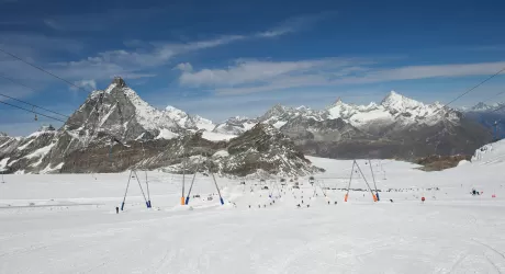 CERVINIA - Sci estivo al via il 20 giugno! Si torna a sciare in Italia