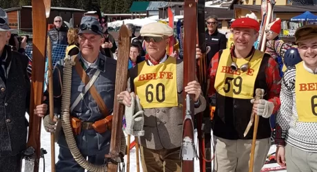 BIELMONTE - festa il 23-24 febbraio con sci e abbigliamento vintage