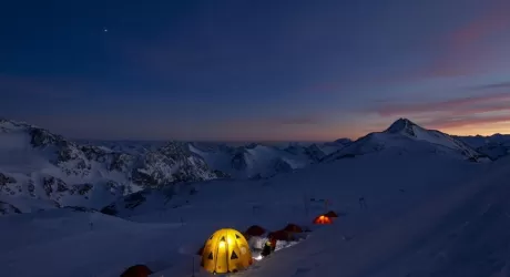 STUBAI - bivacco in tenda sul ghiacciaio