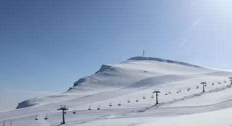 CORNO ALLE SCALE - Nel weeknd si scia, skipass e dettaglio piste aperte