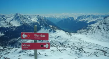 ENGADINA- Al Diavolezza si scia fino al 22 maggio