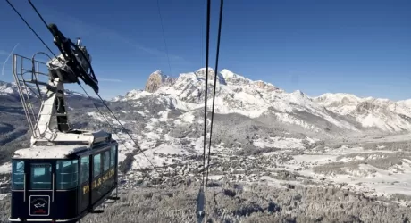 CORTINA - La funivia Faloria è chiusa, manca la revisione