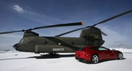 PLAN DE CORONES- Arriva la Ferrari... In elicottero...IL VIDEO