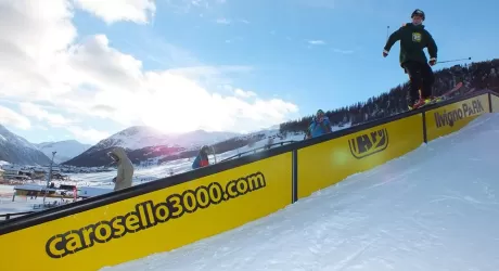 LIVIGNO - Al Carosello 3000 via alla stagione dello sci freestyle