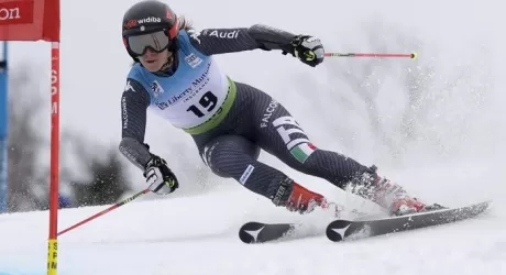 ALPE LUSIA - C'è Sofia Goggia: torna ad allenarsi dopo l'infortunio